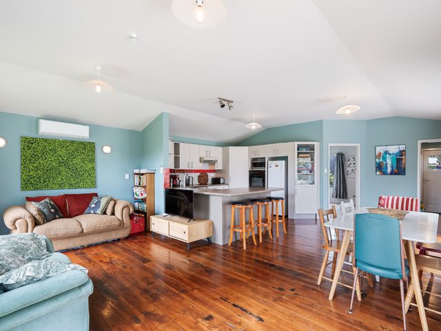 Coastal Family Escape - Waitarere Beach Retreat - 1167070 - photo 3