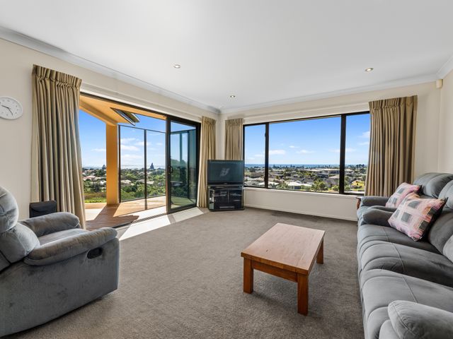 Sun, Sand, Serenity - Waihi Beach Holiday Home - 1167772 - photo 5