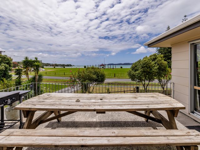 Te Tiriti Beach House - Paihia Holiday Home - 1168026 - photo 1 