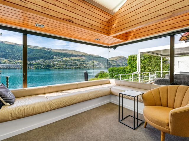 Lakefront Serenity - Queenstown Holiday Home - 1168069 - photo 3