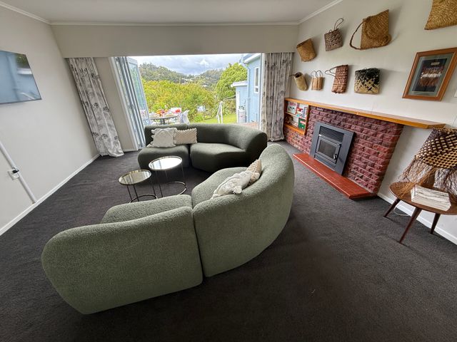 Retro Russell Retreat - Mins to Ferry, Beach, Eats - 1169238 - photo 5