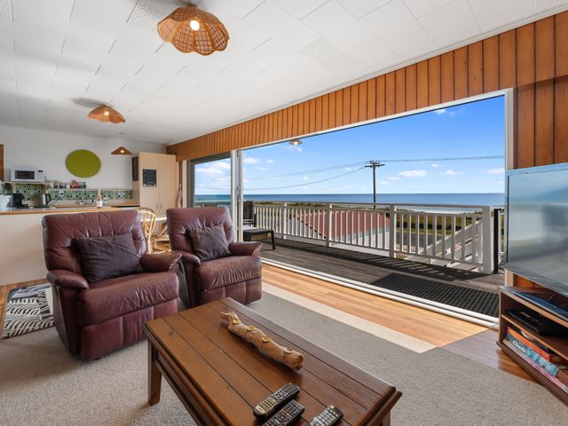Kiwi Beach Bach - Waihi Beach Holiday Home - 1169460 - photo 2