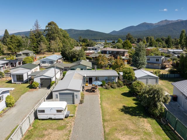 Mountain Serenity - Te Anau Holiday Home - 1172568 - photo 4