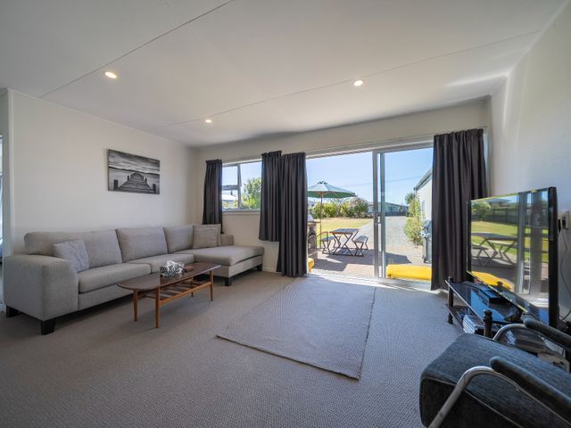 Mountain Serenity - Te Anau Holiday Home - 1172568 - photo 5
