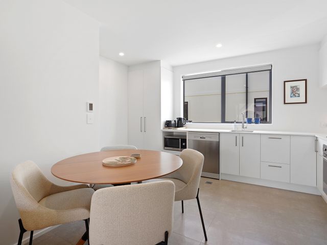 Modern Central Apartment - Christchurch Apartment - 1173918 - photo 5