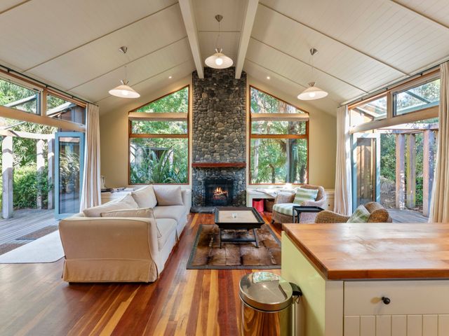 Peaceful Outlook - Hatepe Holiday Home - 1175855 - photo 3