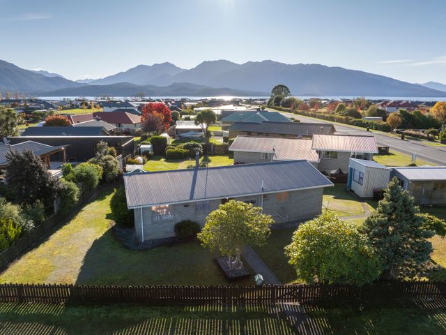 Cosy Crib - Te Anau Holiday Home - 1175857 - photo 1