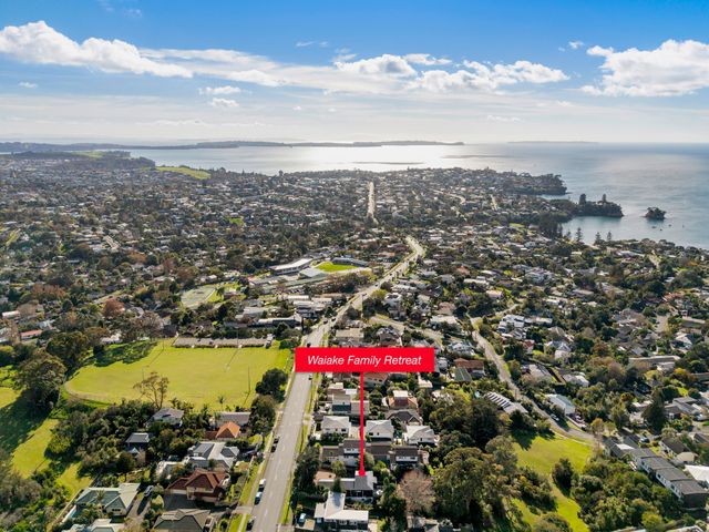 Waiake Family Retreat - Auckland Holiday Home - 1176219 - photo 2