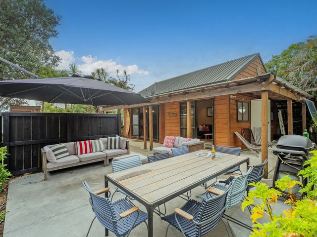 Luxurious Simplicity - Matarangi Holiday Home - 1176388 - photo 1 