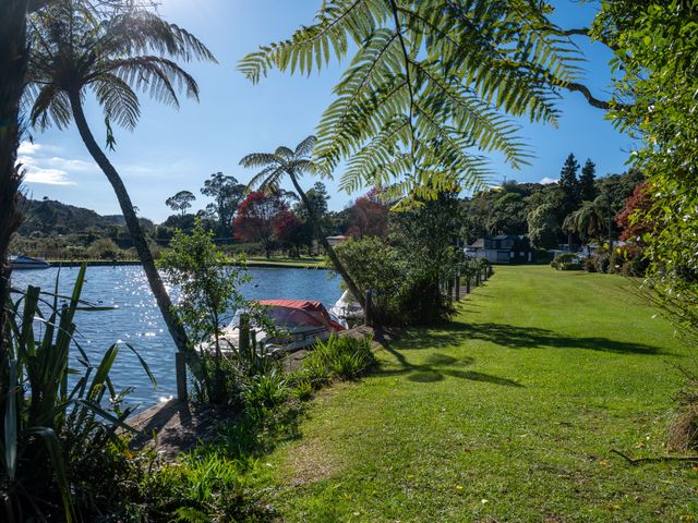 Okere Jetty Escape -  Rotoiti Holiday Home - 1176480 - photo 3