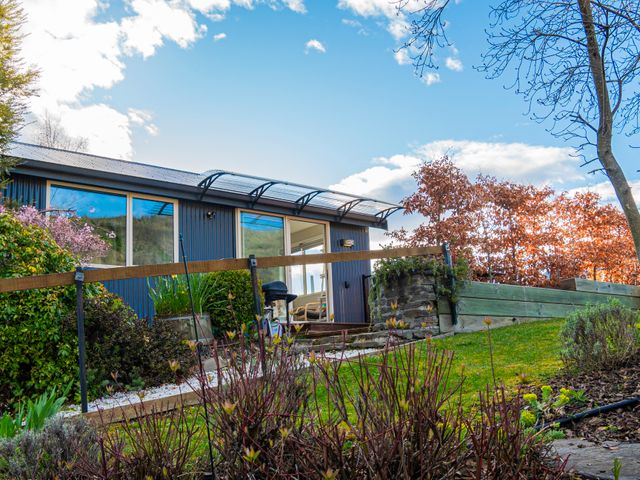 Arrowtown Gold - Elevated Two Bedroom Apartment - 1178042 - photo 5