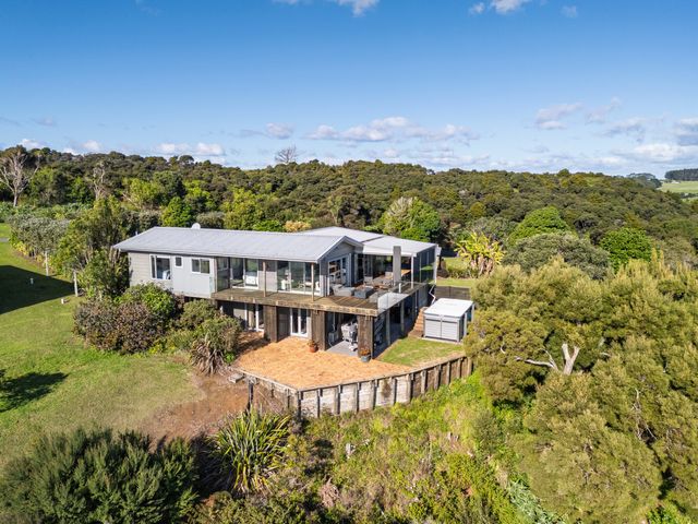 Coastal Serenity - Tapuaetahi Beach Escape - 1179048 - photo 5