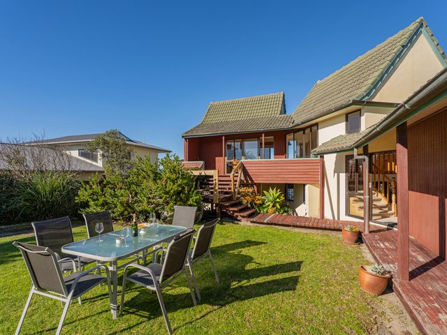 Beachfront Landing - Pauanui Holiday Home - 1179474 - photo 5