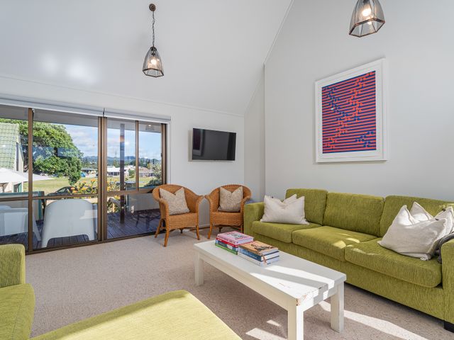 Beachfront Landing - Pauanui Holiday Home - 1179474 - photo 4