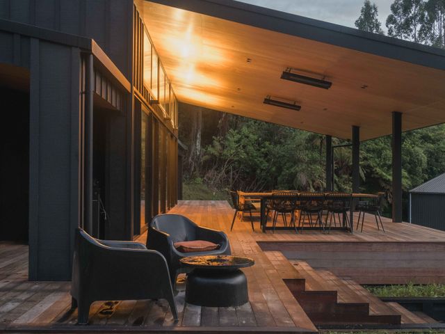 Lakefront Luxury at Okere Falls Lake Rotoiti - 1181864 - photo 5