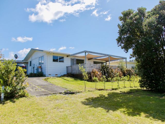 Coastal Retreat - Whiritoa Holiday House - 1182486 - photo 2