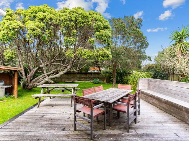 Taotahi Hideaway - Ruakaka Waterfront - 1183228 - photo 2