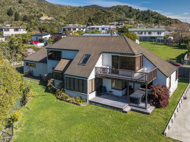 Coastal Sound - Waikawa Holiday Home - 1183787 - photo 3
