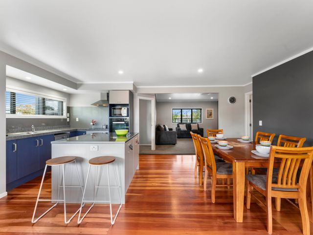 Scannell Grove - Lake Taupo Holiday Home - 1191718 - photo 5