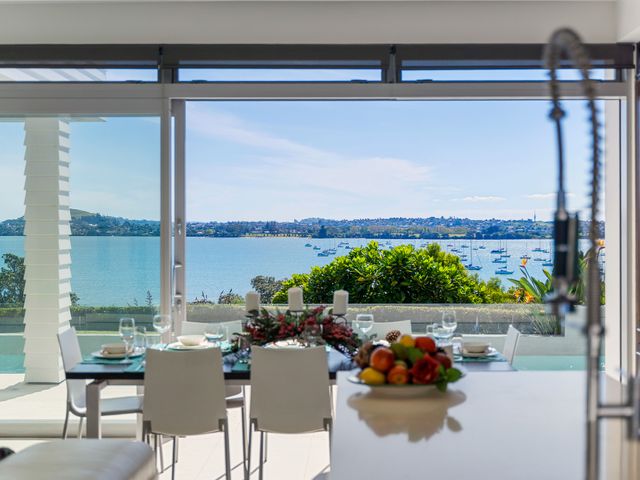 Azure Edge - Auckland Holiday Home - 1192097 - photo 4