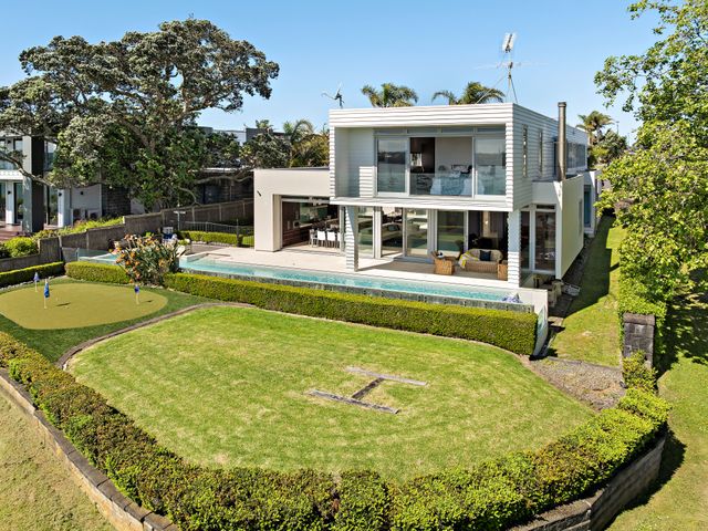 Azure Edge - Auckland Holiday Home - 1192097 - photo 2