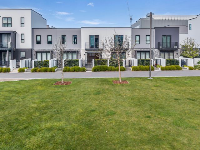 Cityscape Haven - Christchurch Holiday Apartment - 1192164 - photo 2