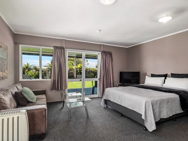 Lakepath Retreat - Lake Rotoiti Holiday Home - 1192475 - photo 3