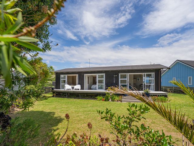 Coastal Nook - Matarangi Holiday Home - 1193060 - photo 2
