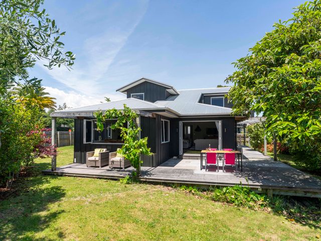 Calm Horizon - Taupo Holiday Home - 1193529 - photo 1 