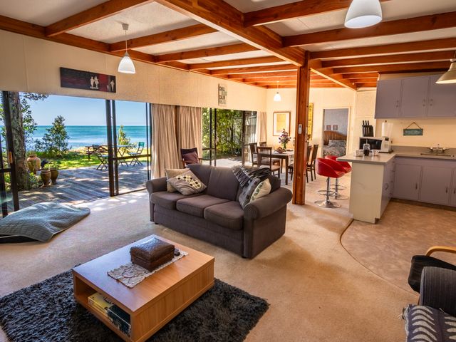 Tui’s Song - Golden Bay Holiday Home - 1193530 - photo 4