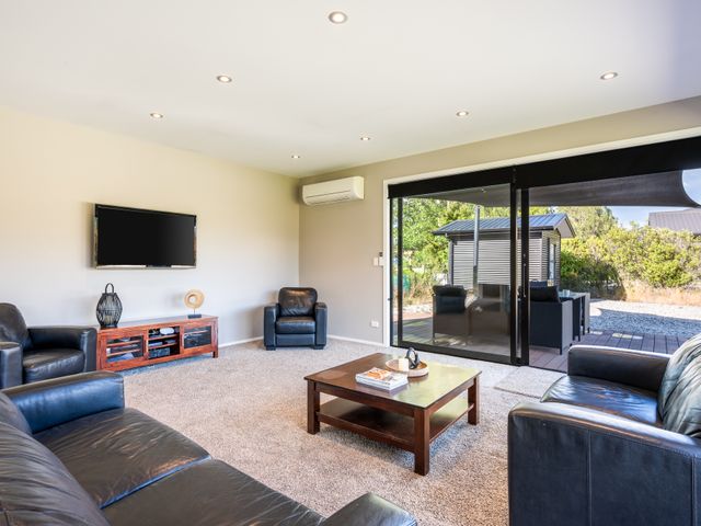 Hawea Horizon - Lake Hawea Holiday Home - 1193778 - photo 4