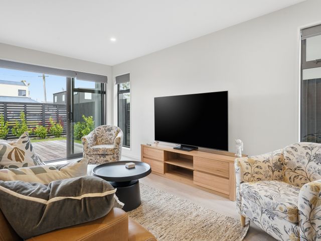 Bliss at Madras - Christchurch Holiday Home - 1193848 - photo 3