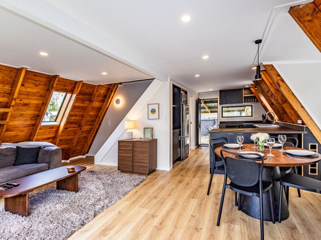 Peaks and Pines Chalet - Ohakune Holiday Home - 1193915 - photo 3