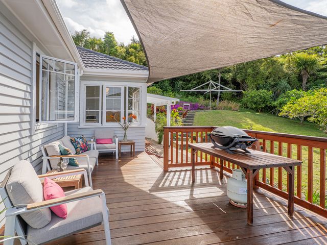 Coro Harbour View - Coromandel Holiday Home - 1194253 - photo 3