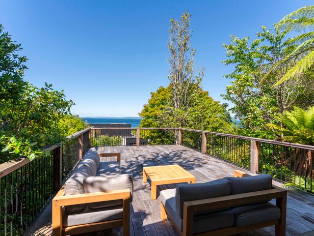 Kereru View - Lake Taupo Holiday Home - 1194312 - photo 1 