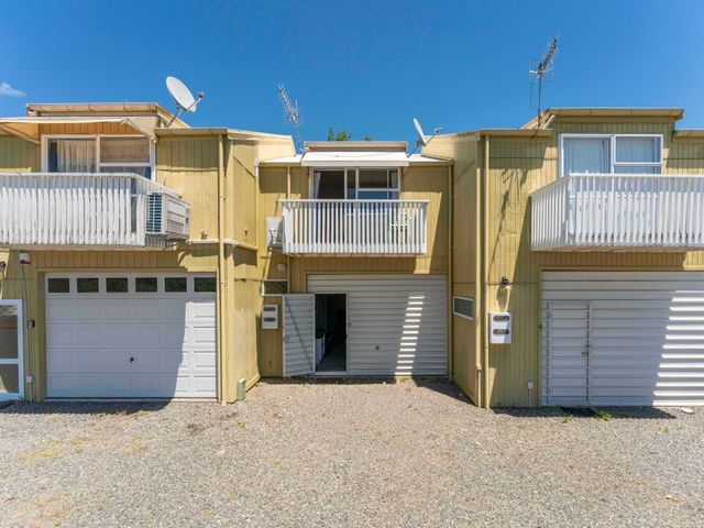 Trailside Escape - Lake Taupo Holiday Home - 1194354 - photo 2