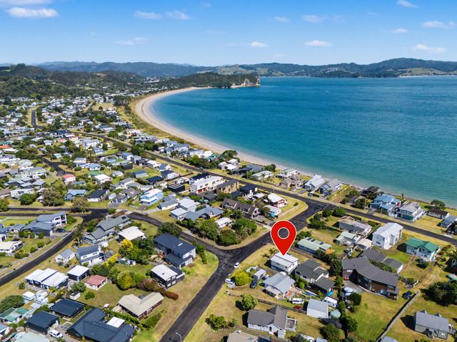 The Summer Bach at Cooks Beach - 1194438 - photo 4