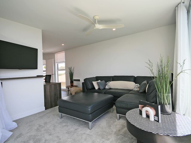 Shoreline Vista - New Plymouth Holiday Home - 1195426 - photo 5