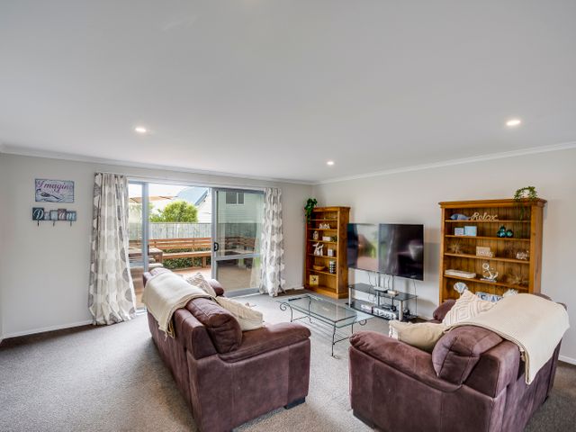 SeaRenity - Waimarama Holiday Home - 1198960 - photo 4