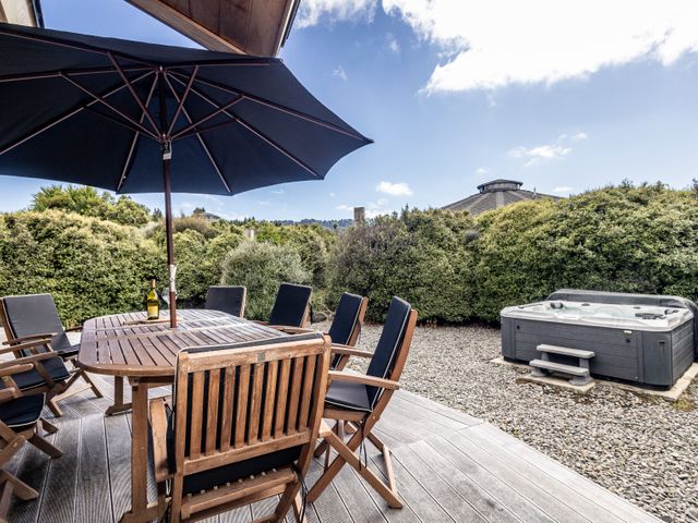 Tui Yurt - Ohakune Spa Escape - 1200117 - photo 5