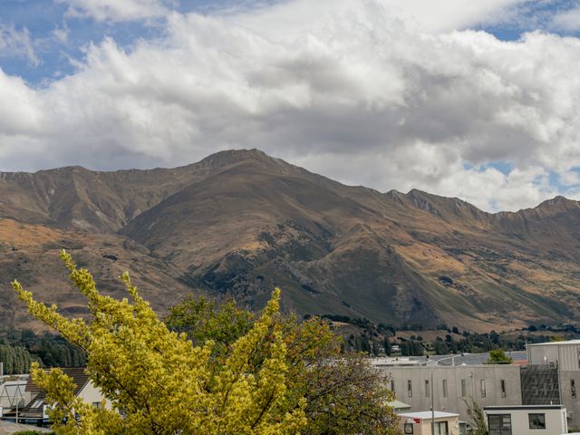 Alpine Escape - Wanaka Holiday Home - 1200423 - photo 1 