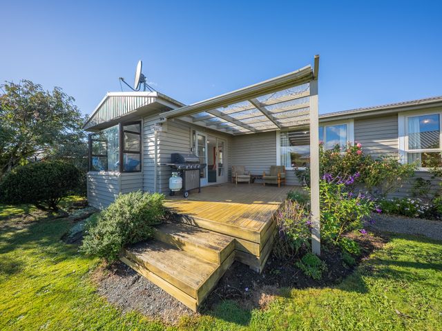 Darling on Dorizac - Te Anau Holiday Home - 1201995 - photo 4