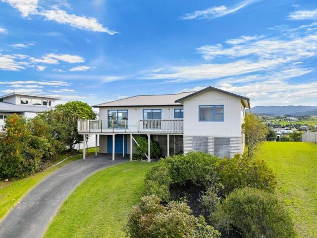 La Maison Bleu - Mangawhai Heads Holiday Home - 1204295 - photo 2