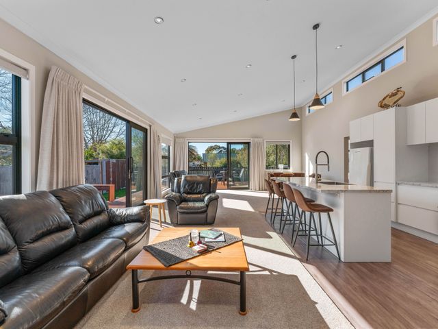 Riverstone Retreat - Turangi Holiday Home - 1204481 - photo 3