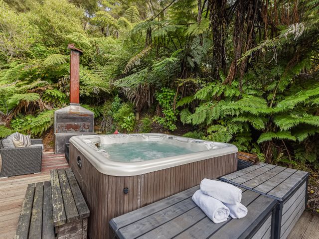 Champagne Tui - Moetapu Bay Holiday Home - 1204820 - photo 3