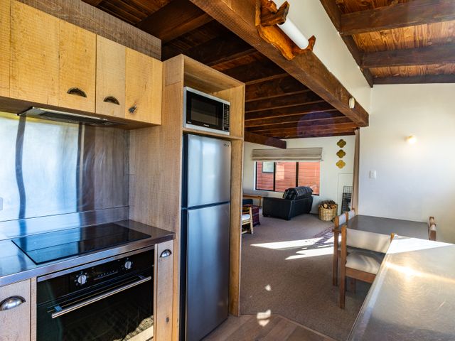 Scottbase - Waimarino Holiday Home - 1204822 - photo 5