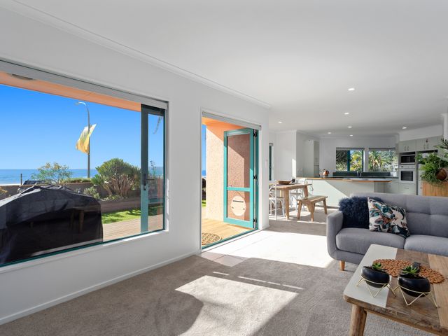 The Lights House - Beachfront Ohope Holiday Home - 1205037 - photo 4