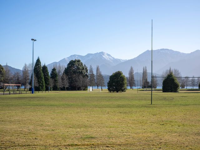 Dusky Fishing Unit - Te Anau Holiday Home - 1205263 - photo 1 