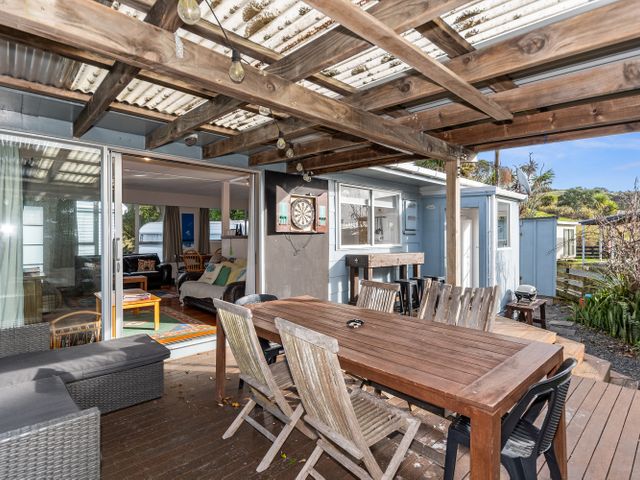 Coastal Hideaway - Waipu Cove Holiday Home - 1207332 - photo 2