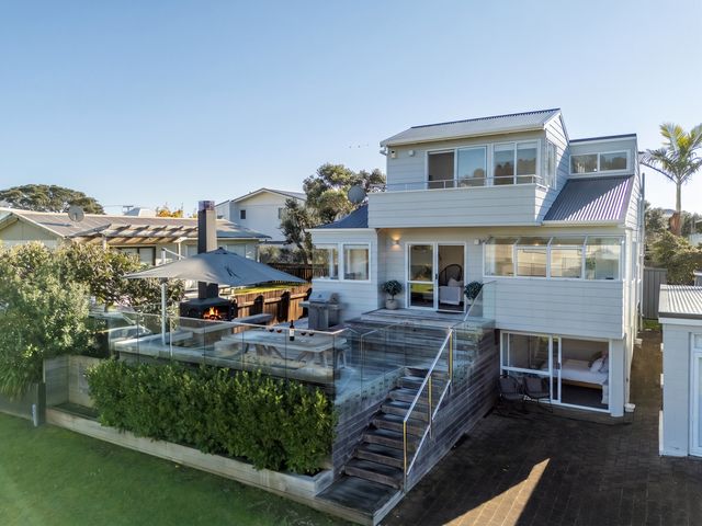 Sandy Strides - Whangamata Holiday Home - 1208683 - photo 2